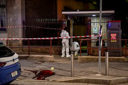 Investigators at the site of the murder of Vittorio Boiocchi, leader of the Inter Milan ultras.