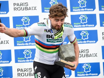Peter Sagan, en el podio de la Roubaix, en 2018.