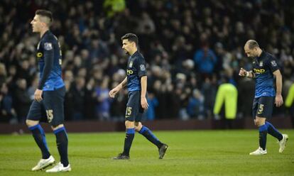 Jovetic, Navas y Zabaleta, tras la derrota del city.