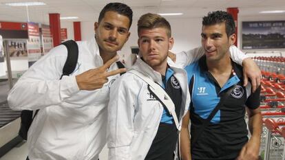 Alberto Moreno, con Vitolo y Reyes. 