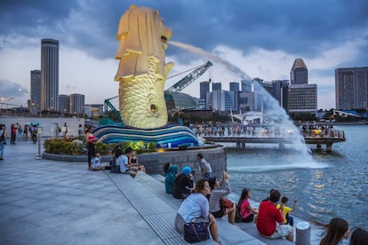 La escultura de el Merlion, en Marina Bay, uno de los iconos de Singapur. 
 