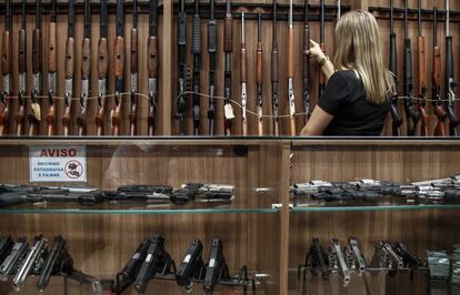 Una tienda de venta de armas en Sao Paulo.