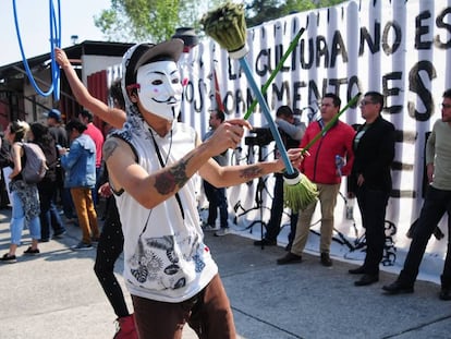 Artistas en la manifestación fuera de la Cámara de Diputados.