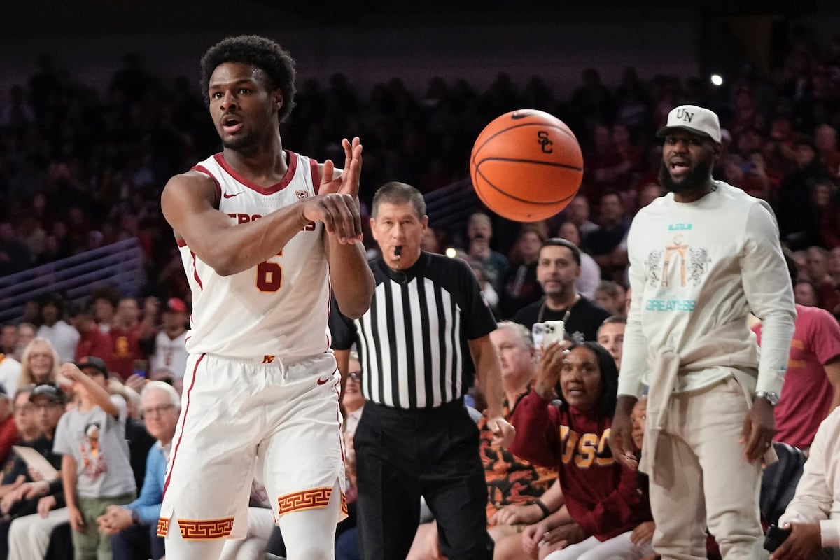 LeBron James fulfills his last dream and will be able to play with his son Bronny in the Lakers