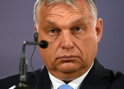 El primer ministro húngaro, Viktor Orbán, durante una rueda de prensa en Belgrado, Serbia, el 8 de julio.