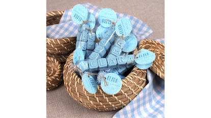 Elegimos 10 detalles de comunión personalizados baratos y originales para los invitados.