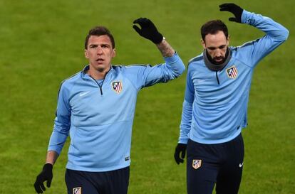 Madzukic y Juanfran entrenan en el Bay Arena.