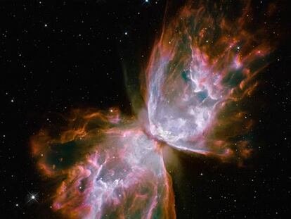 Nebulosa planetaria NGC 6302, con forma de mariposa.