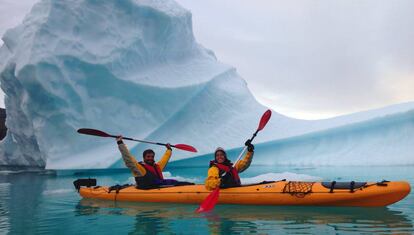 Travesía en kayak en Groenlandia.