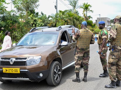 Militares en Akanda (Gabón), el miércoles 30 de agosto.