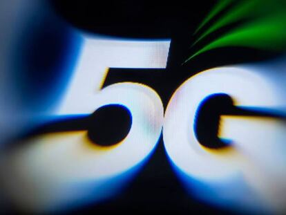Telefónica y Orange pujarán por las frecuencias de 3,5 GHz para 5G que usaba Defensa