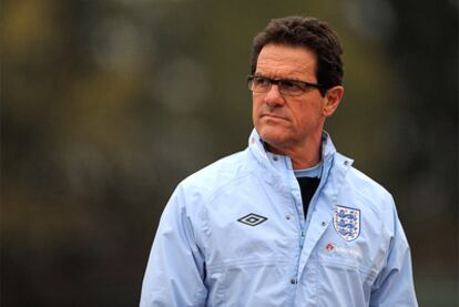 Fabio Capello, durante un entrenamiento con Inglaterra.