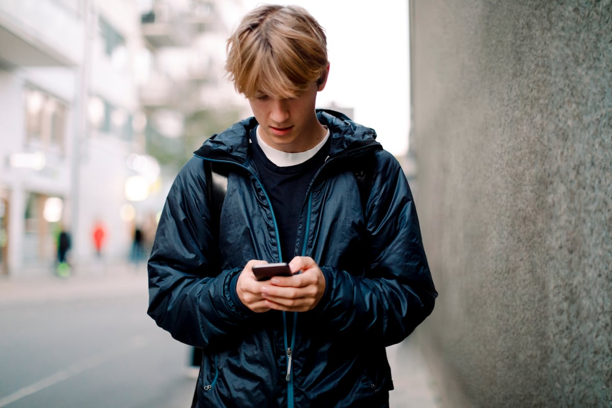 Qué le sucede al cerebro cuando vemos vídeos a velocidades más rápidas de lo normal | Salud y bienestar