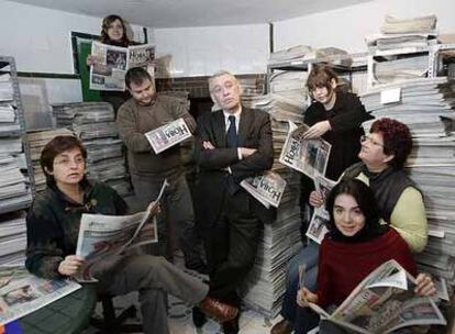 Trabajadores del diario rumano <i>Hoba Dyma,</i> en Fuenlabrada.