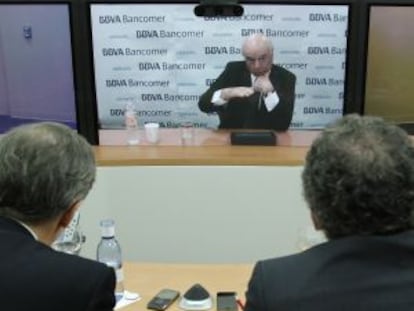 Entrevista videodigital con el presidente del BBVA Francisco González que se encuentra en México