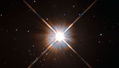 La estrella Próxima Centauri fotografiada por el telescopio espacial 'Hubble'.