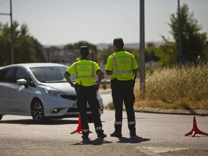 Control de la Guardia Civil de Tráfico.