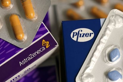 Dos fármacos de AstraZeneca y Pfizer.