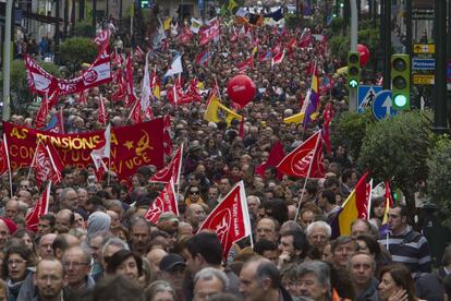 Decenas de miles de personas por las calles de Vigo.
