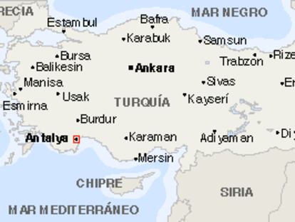 Al menos un herido en dos explosiones en una ciudad turística de Turquía