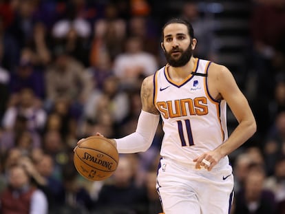 Ricky Rubio, en un partido entre los Suns y los Spurs.