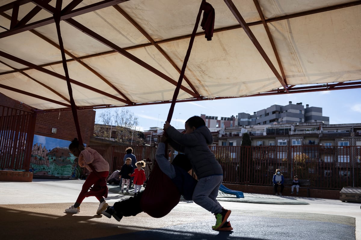 Las familias alertan sobre la escuela inclusiva: “Hay 325.000 alumnos sin el apoyo necesario” – EL PAÍS