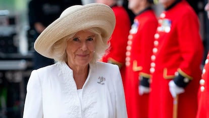 Camila de Cornuales, en una visita a un hospital de Londres el 15 de julio de 2020.