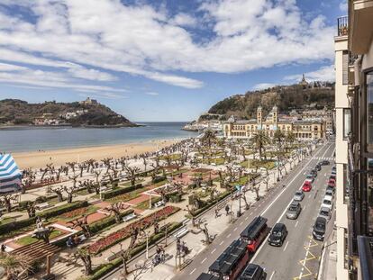 Vistas a la calle Hernani, San Sebasti&aacute;n. 