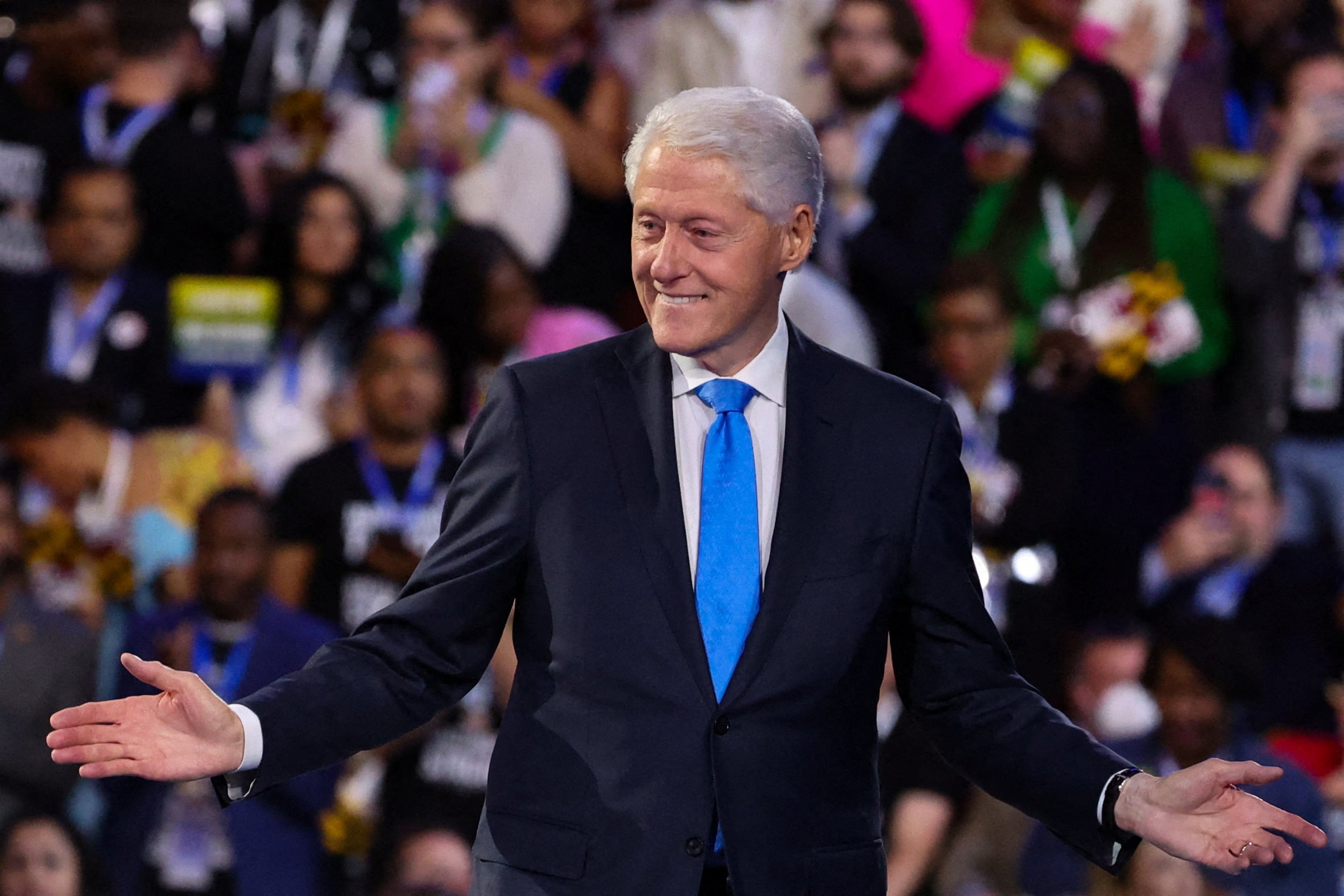 Bill Clinton: “Kamala será la presidenta de ‘nosotros, el pueblo’; Trump, el de ‘yo, mí, me, conmigo”