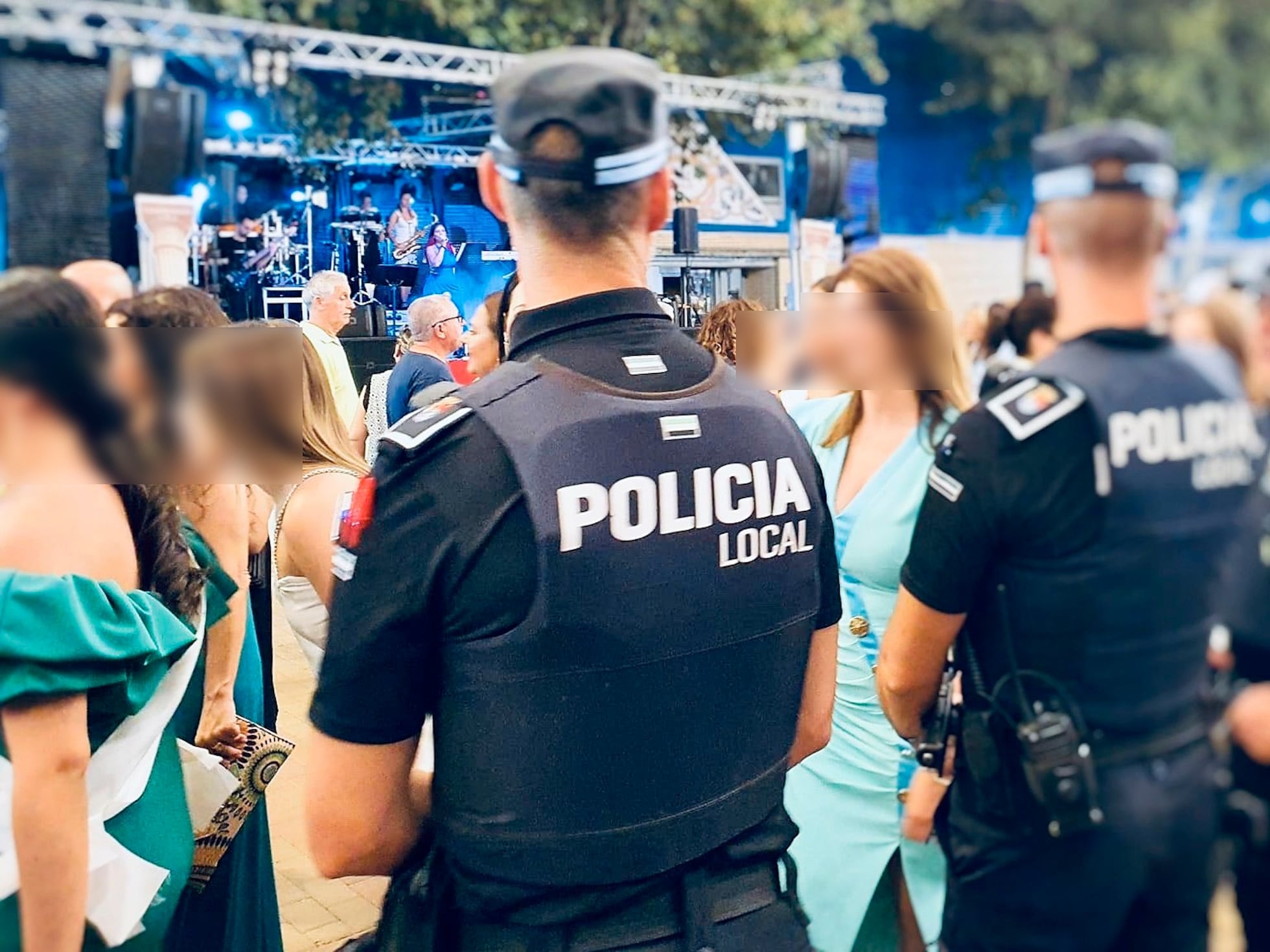 av4 us children nudist Almendralejo: In Spain, dozens of girls are reporting AI-generated nude  photos of them being circulated at school: 'My heart skipped a beat' |  International | EL PAÍS English