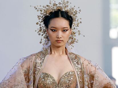 Bordados y exceso: así son las princesas chinas de Elie Saab