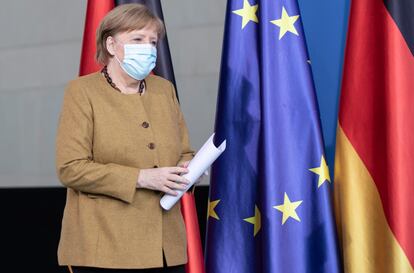 La canciller de Alemania, Angela Merkel, este martes a su llegada a la reunión del Gobierno alemán.