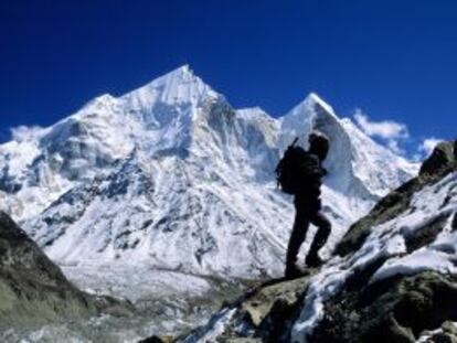 Un montañero en el Himalaya.