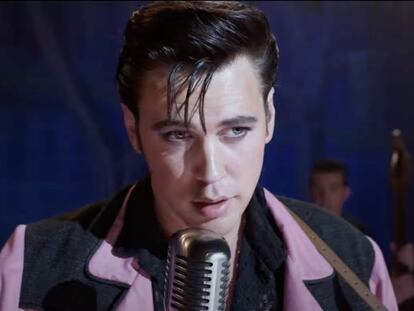 Austin Butler como Elvis Presley en 'Elvis'. En el vídeo, tráiler de la película.
