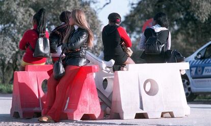 La prostitución en España es objeto de estudio y análisis en El putero español (Catarata).