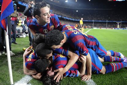 Messi logra tres goles y pone en clara ventaja al Barcelona.