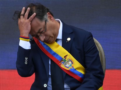 Gustavo Petro, durante la ceremonia de investidura como presidente de Colombia, este domingo.