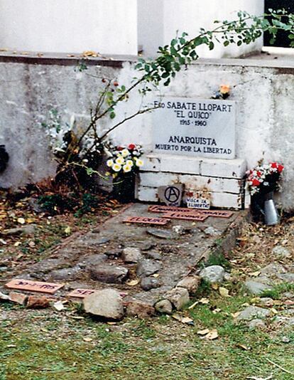 Actualmente, la tumba de Sabaté y una placa situada en la calle Santa Tecla de Sant Celoni, donde cayó abatido, recuerdan al guerrillero. La placa, con la inscripción "Aquí fou assassinat Quico sabaté, guerriller antifranquista" fue colocada hace una década, en el 40º aniversario de su muerte.