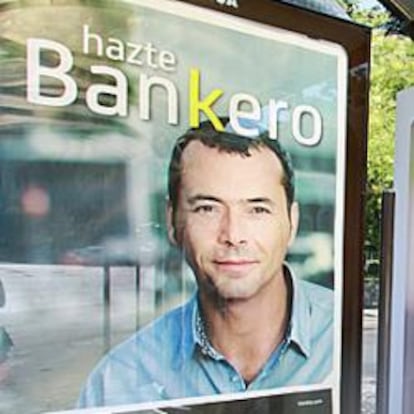 Cartel publicitario de la salida a Bolsa de Bankia, en Madrid.