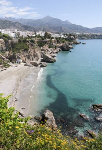 La playa de Calahonda desde el Balcón de Europa, en Nerja.