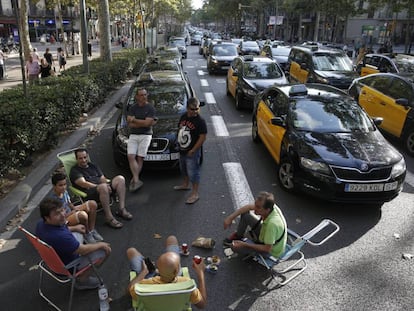 Barcelona taxi drivers camping out on the streets.