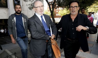 El exvicepresidente del Gobierno Rodrigo Rato a su salida de los Juzgados de Plaza Castilla, en octubre. 