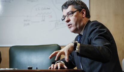 Alvaro Nadal, Ministro de Industria, en su despacho del Ministerio.