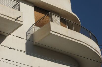 Edificio de estilo Bauhaus del centro de Tel Aviv.