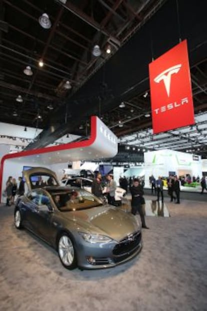 El Tesla Model S, expuesto en el &uacute;ltimo Sal&oacute;n de Detroit.