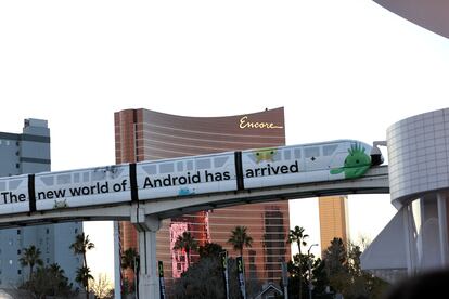 Anuncio de Google-Android en el monorraíl de Las Vegas, el día 10.