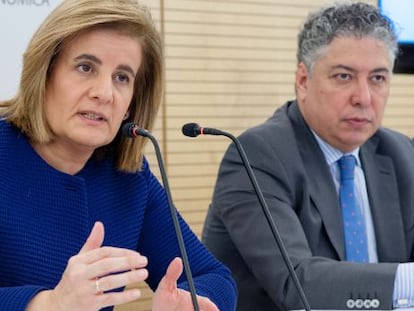 F&aacute;tima B&aacute;&ntilde;ez, ministra de Empleo y Seguridad Social, en un curso de la Apie. 