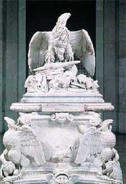 <b></b><i>Apoteosis de Claudio,</i> en el acceso al Prado por Poniente.