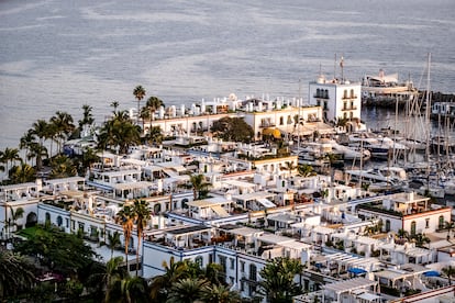 Vista panorámica de viviendas de lujo en Puerto de Mogán (Gran Canaria), el 20 de diciembre de 2024.