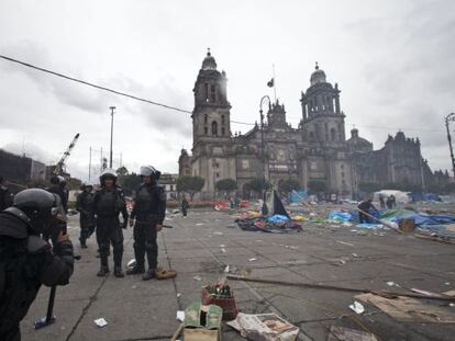 Mexico City's Zócalo square after protesting teachers were evicted on Friday.